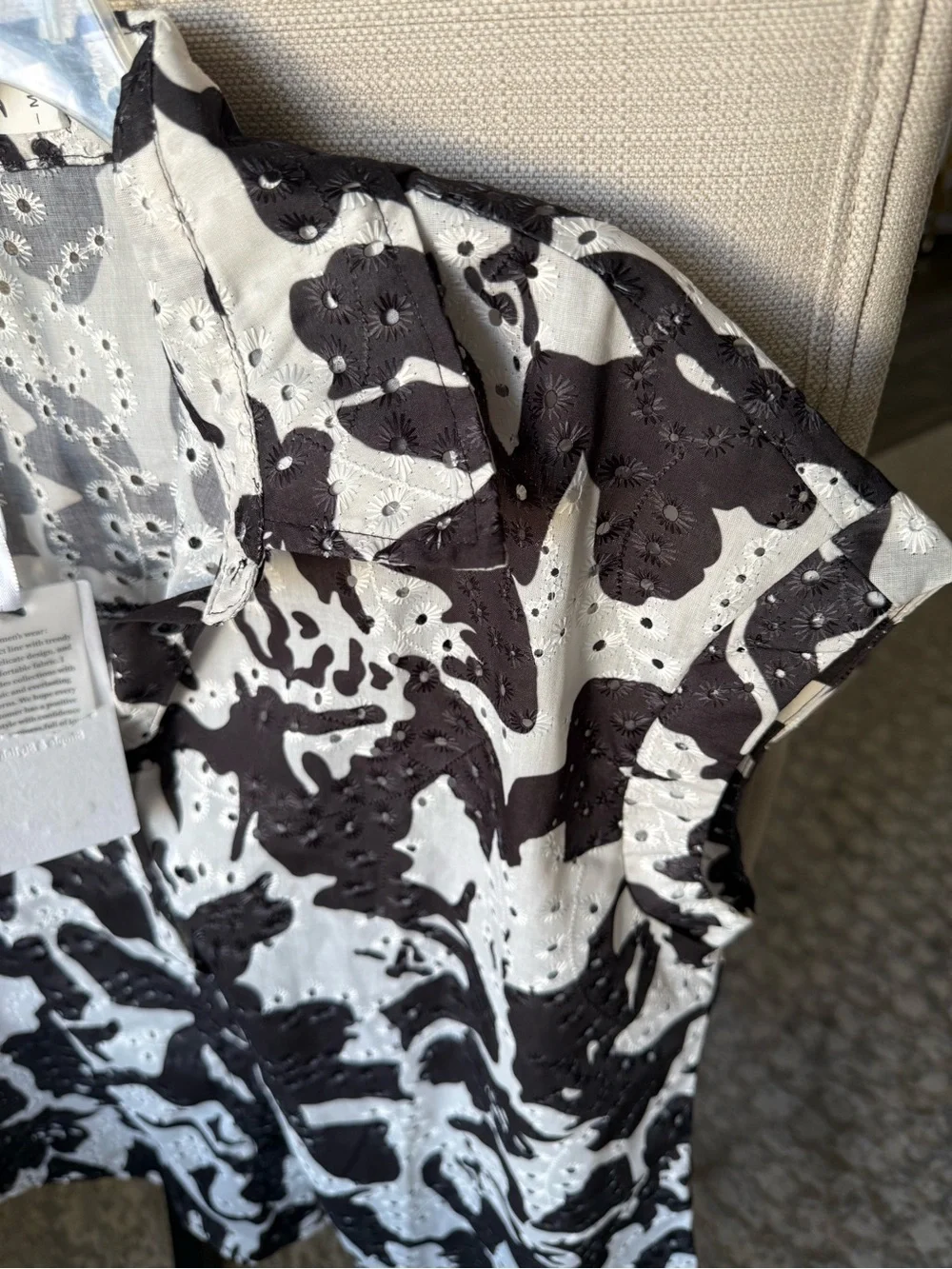 NWT Grace Karin Eyelet Floral Button Front Blouse Black White, M - Picture 3 of 8